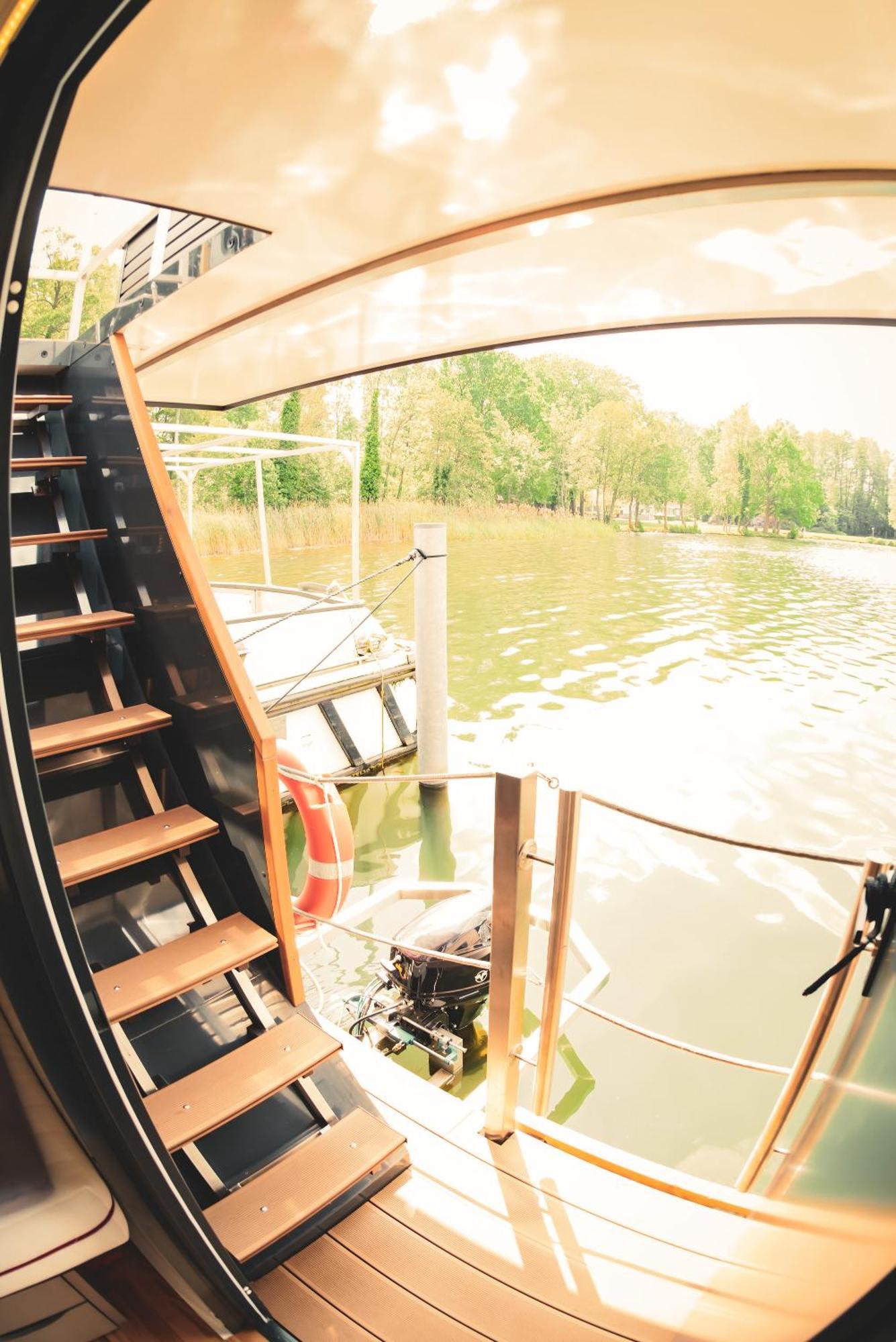 Traumzeitboot2 Auf Dem Scharmuetzelsee Bad Saarow Exterior foto